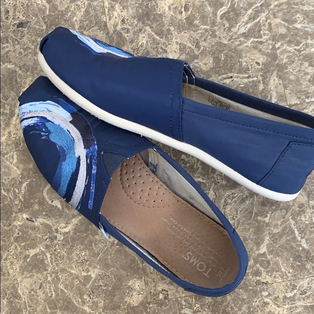Toms Navy Blue women’s 7